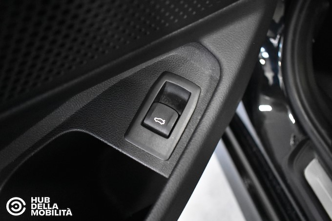 BMW 318d 48V Touring